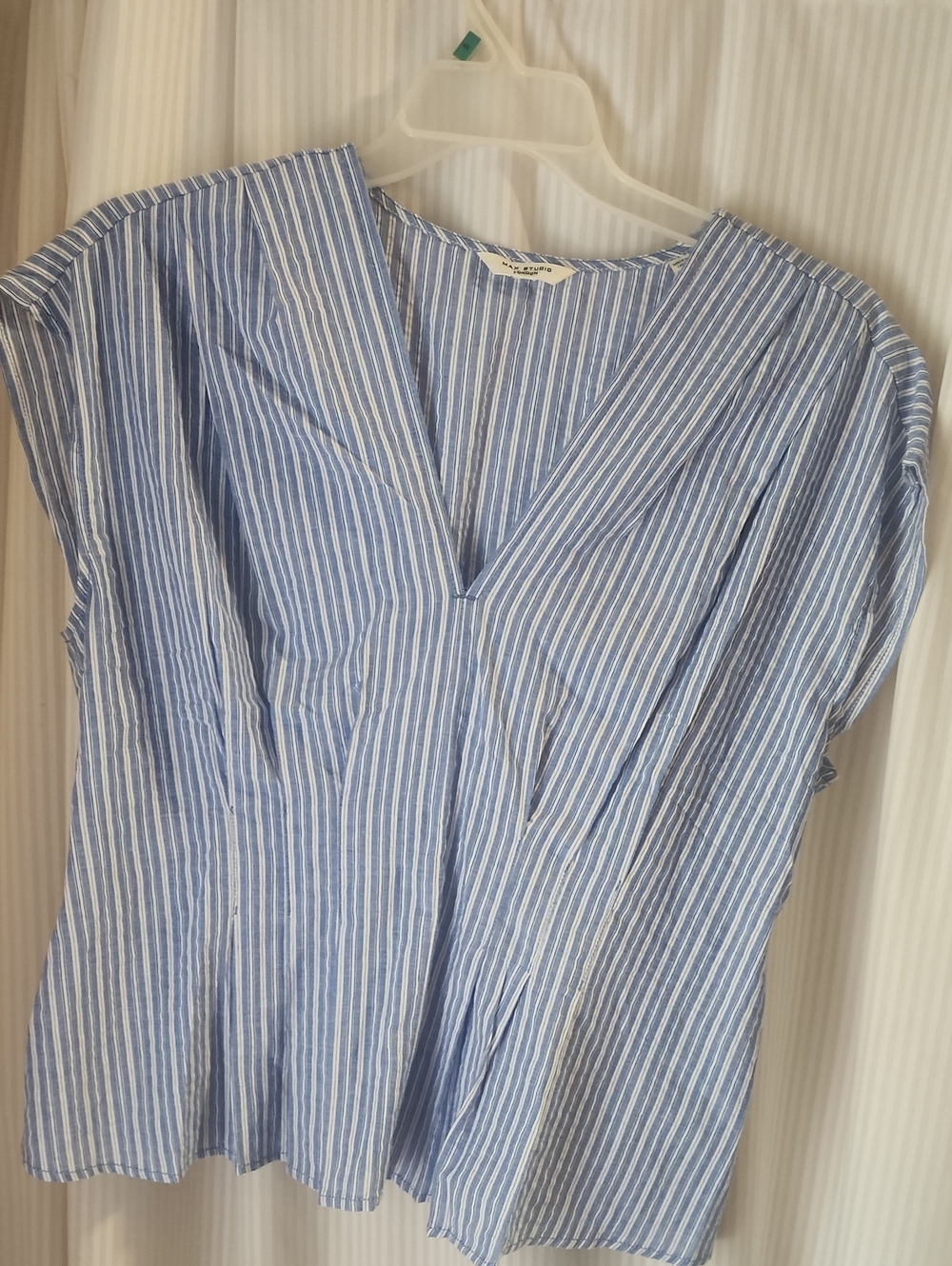 Max Studio Blue and White Vertical Stripe Top